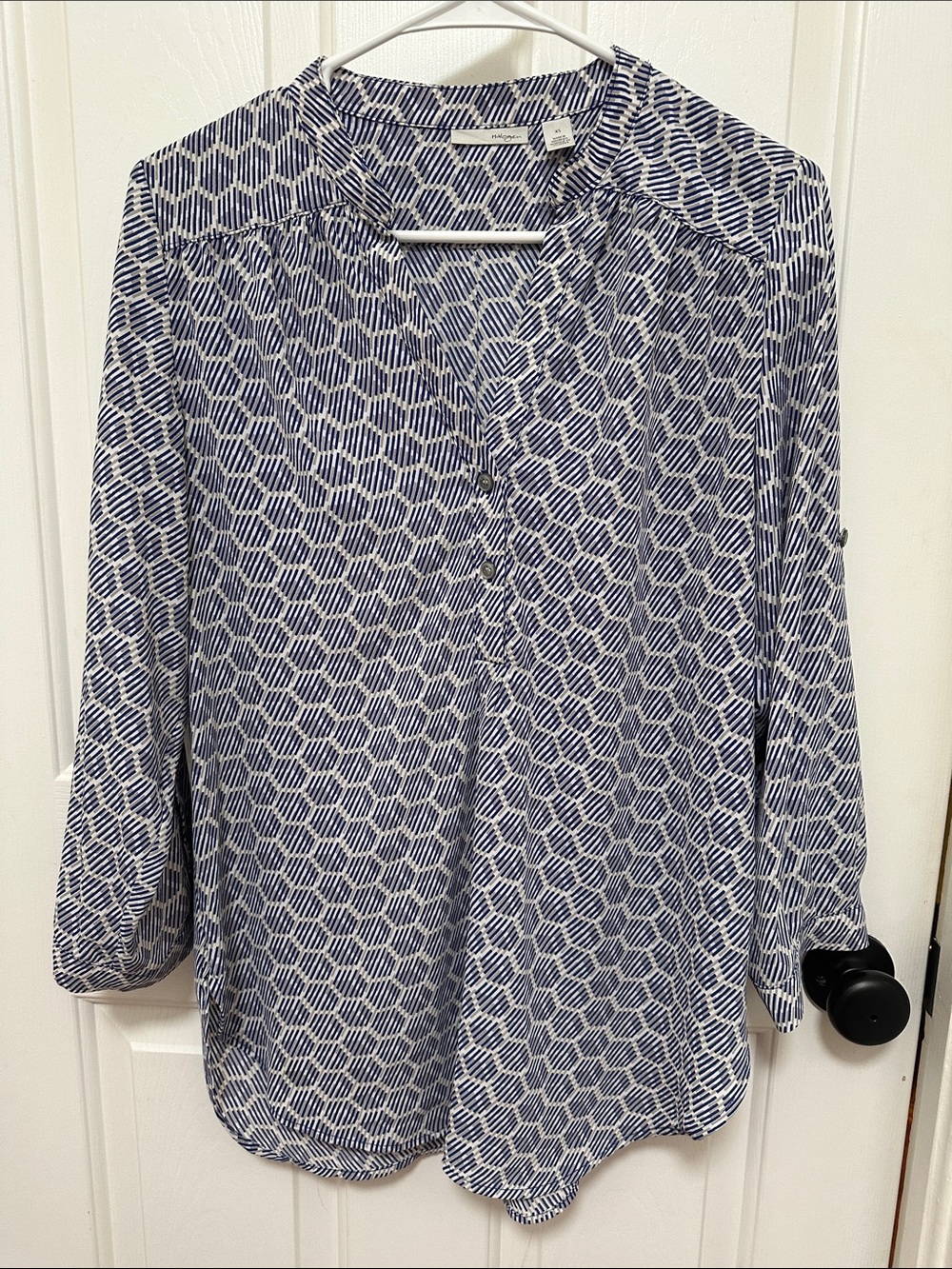 0203 Halogen Navy and White Geometric Split-Neck Tunic size XS
